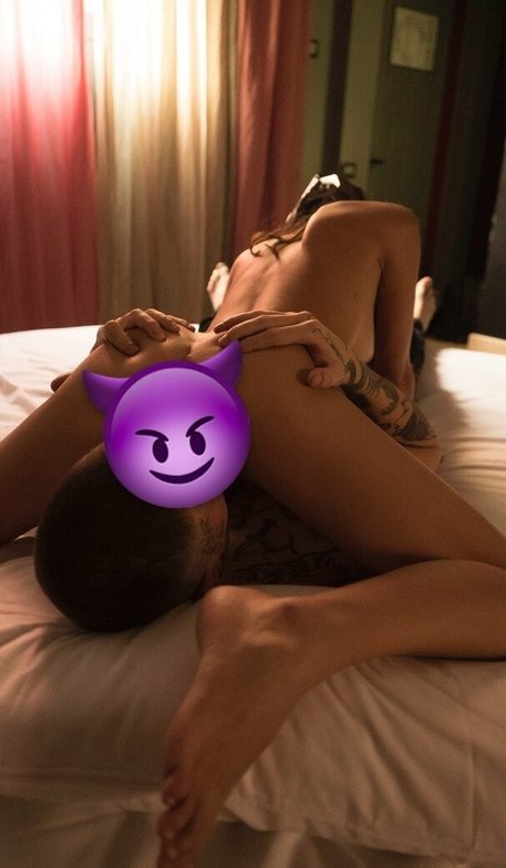 Nahá fotka uniklých OnlyFans od Leragazzedivatuttobene