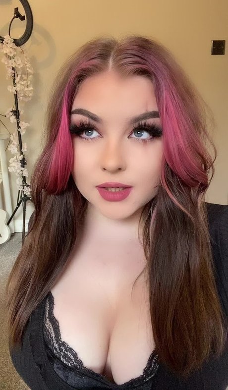 Holyhollyphoebe