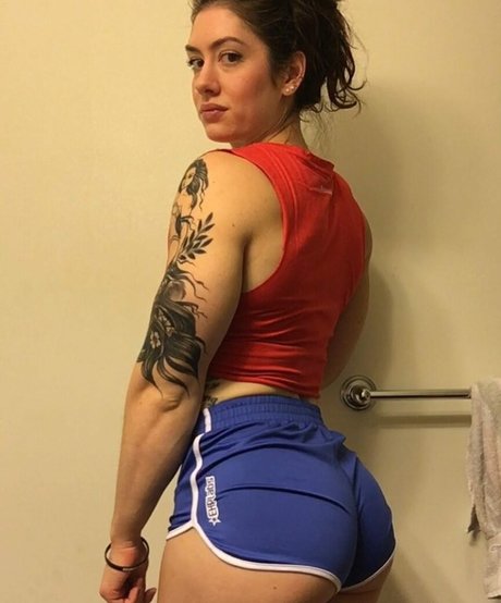 Foto di nudo di fuga di OnlyFans di Natasha Aughey