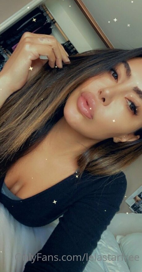 Naken läckt OnlyFans-bild av Lelastarfree