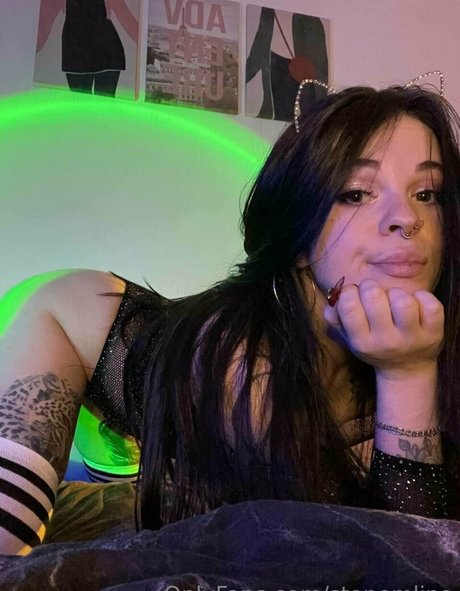Nacktes geleaktes OnlyFans-Foto von Stonemlina