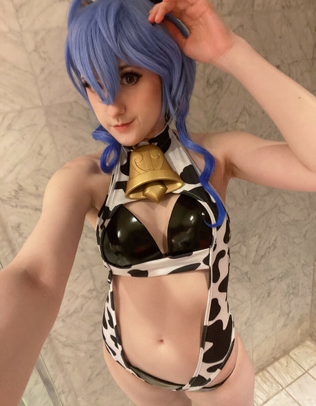 Mangoloo Cosplay