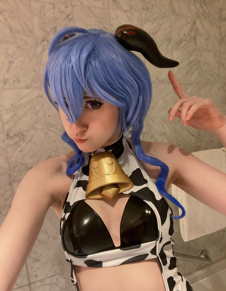 Mangoloo Cosplay