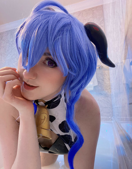 Mangoloo Cosplay