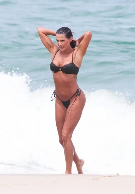Deborah Secco