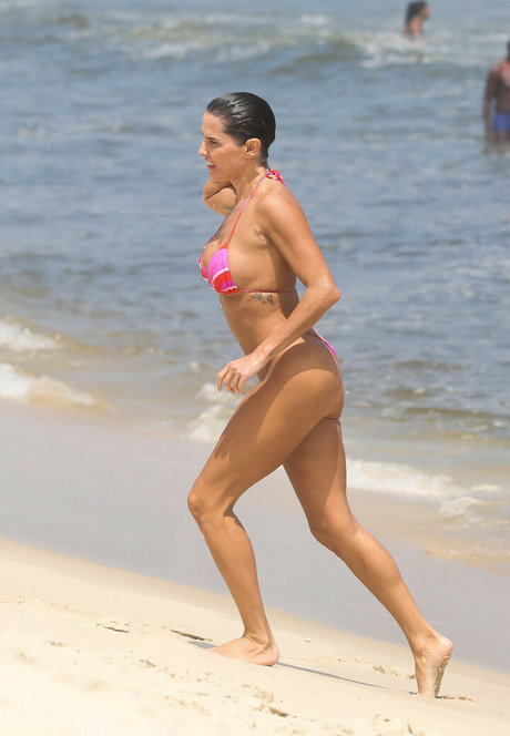 Deborah Secco