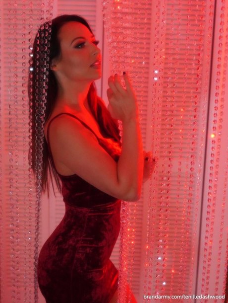 Tenille Dashwood