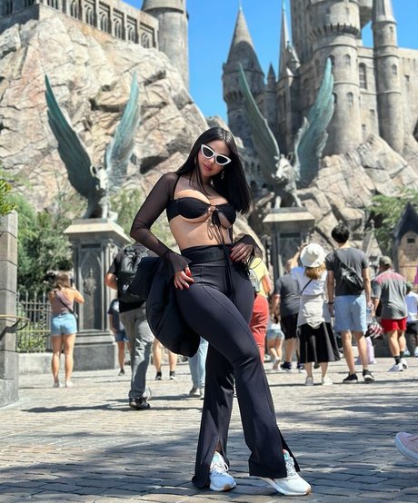 Nahá fotka uniklých OnlyFans od Nyvi Estephan