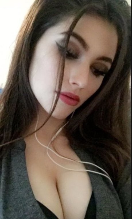 Nahá fotka uniklých OnlyFans od Jadethejaguar
