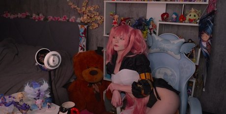Nahá fotka uniklých OnlyFans od Linaneyeon