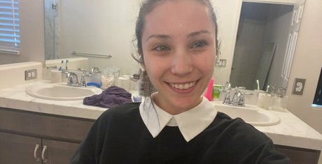 Lexi Poll ASMR