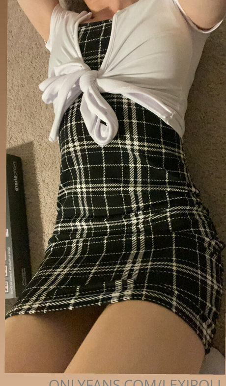 Lexi Poll ASMR