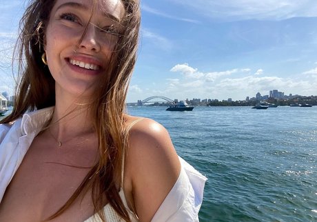 Alycia Debnam Carey