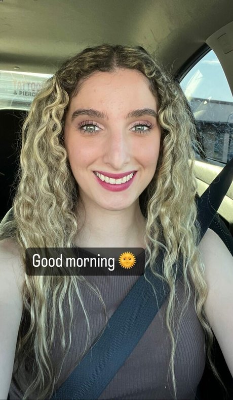 Yanellis Linares  nude leaked OnlyFans photo