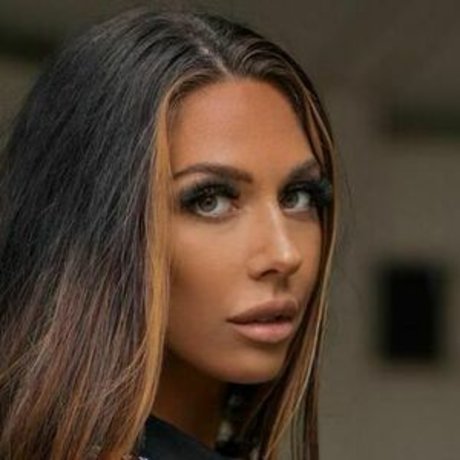 Alasti lekkinud OnlyFans-i pilt Taylor Daniels