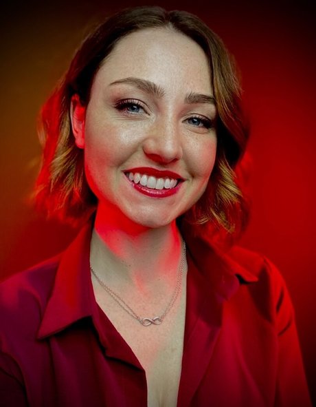 WhisperAudios ASMR