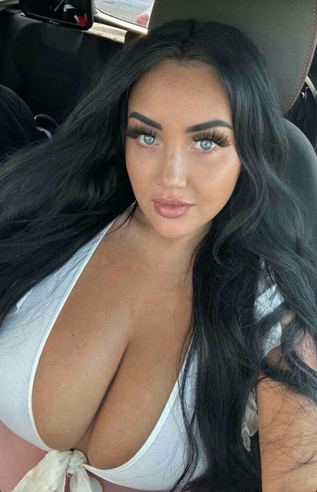 Brunettebabiii  nude leaked OnlyFans photo