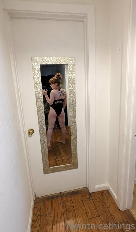 Alaston vuotanut OnlyFans-kuva Iwantnicethings