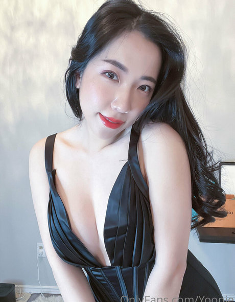 Yooniefree OnlyFansリークヌード写真
