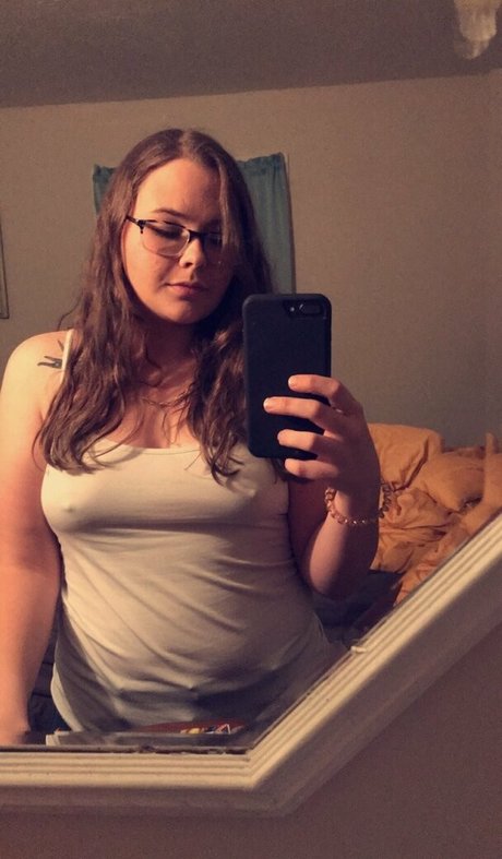 Alasti lekkinud OnlyFans-i pilt Roodb
