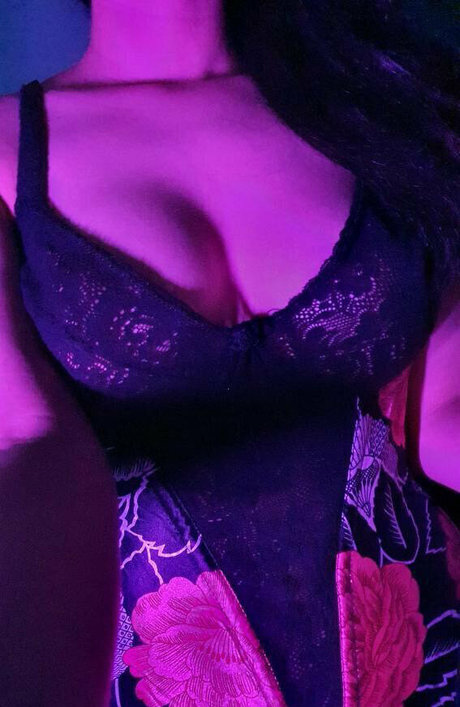 Naughtylacee
