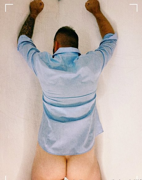 Nahá fotka uniklých OnlyFans od Inkeddilf