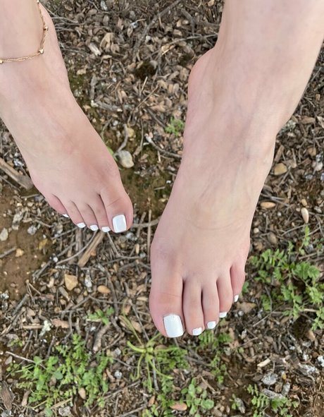 Mylittletoes93