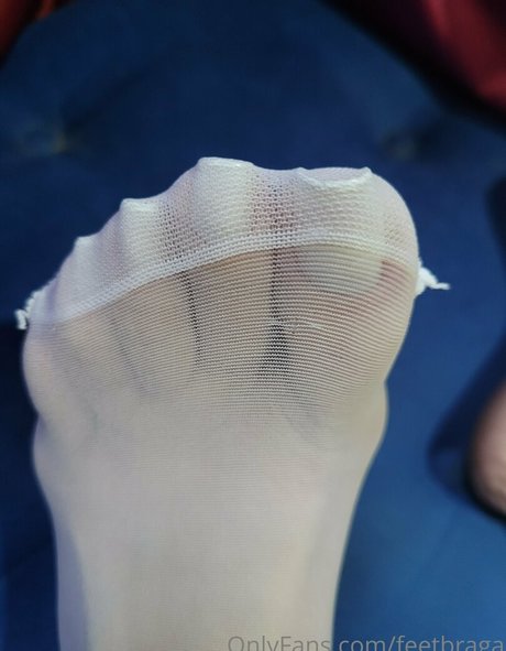 Naakte gelekte OnlyFans-foto van Feet Braga
