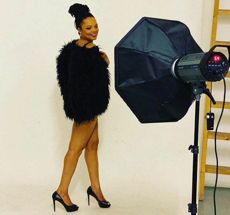 Naken läckt OnlyFans-bild av Lukwesa Burak