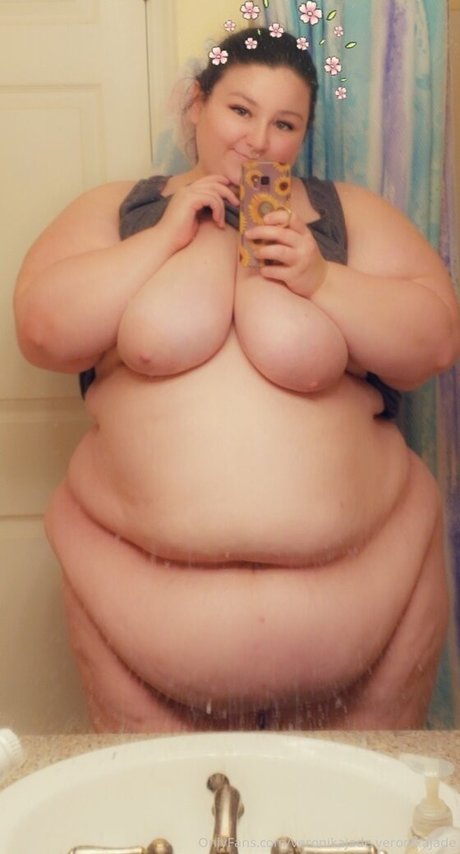 Naken lekkede OnlyFans-bilde av Veronikajade