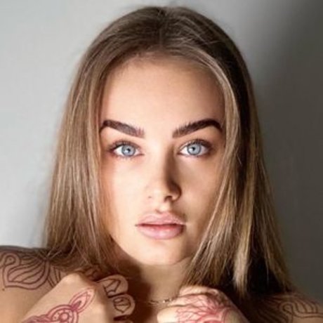 Foto di nudo di fuga di OnlyFans di Rozelemonade