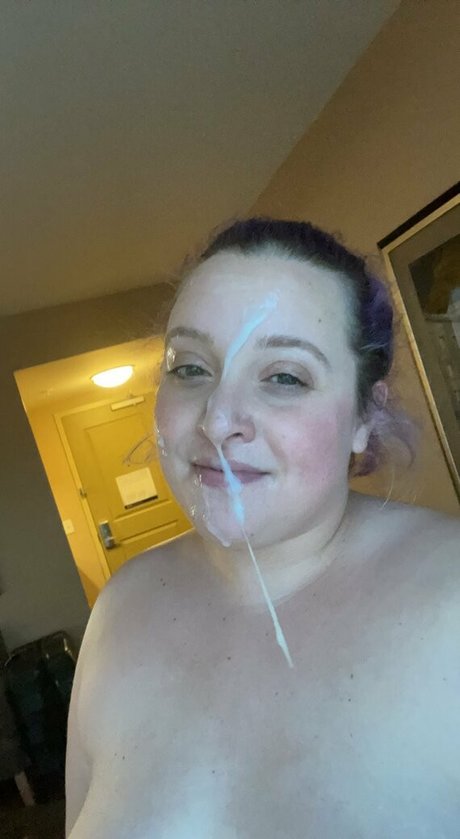 Foto desnuda filtrada de OnlyFans de Yafavsnobunny