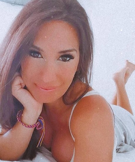 Lara Moreno