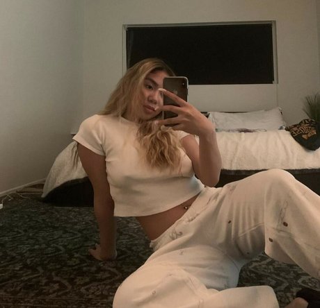Обнаженная фотография утечки OnlyFans от Jellycaaakes