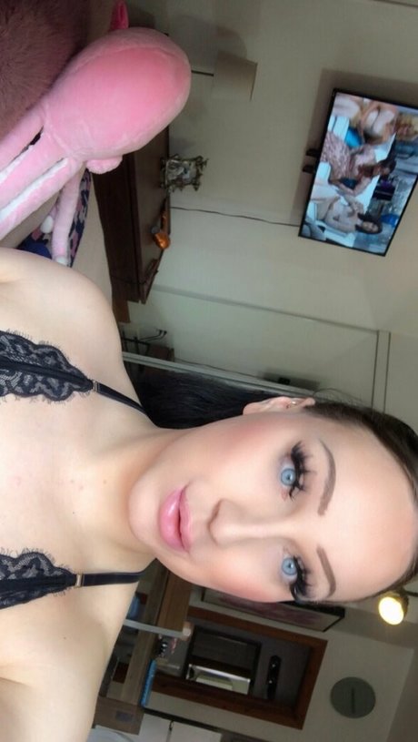 Nagie wyciekłe zdjęcie OnlyFans od Misstinyangel