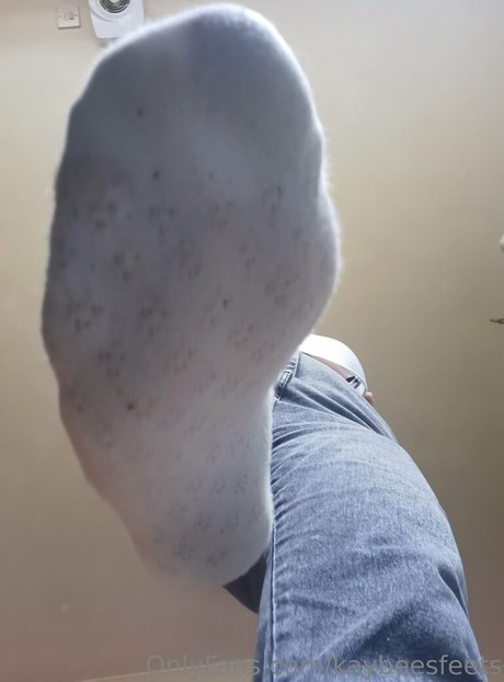 Kaybeesfeets OnlyFans