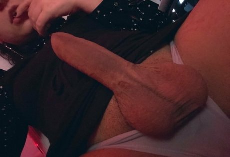 Nahá fotka uniklých OnlyFans od Roxannerom
