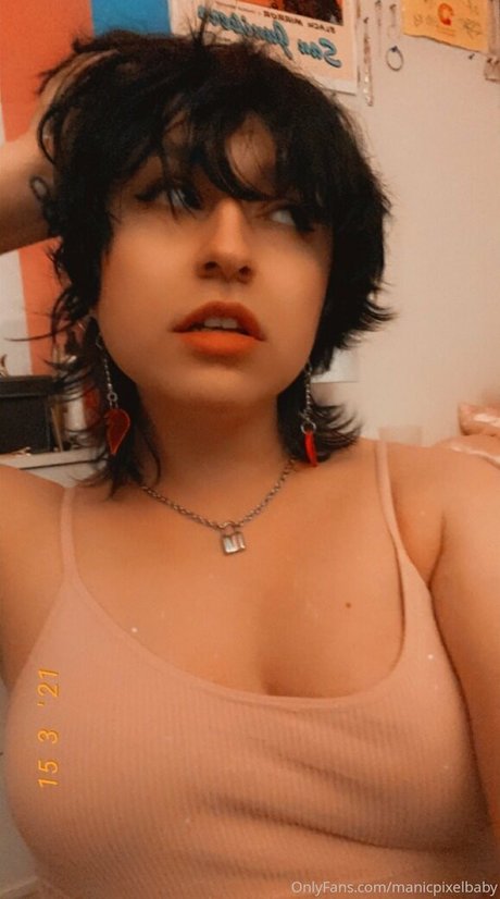Nahá fotka uniklých OnlyFans od Roxannerom