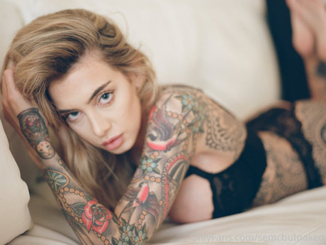 Naken lekkede OnlyFans-bilde av Semcbutnaked