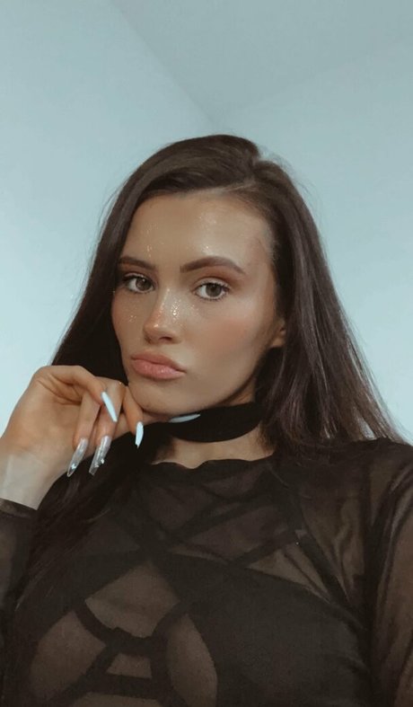 Nahá fotka uniklých OnlyFans od Britishamianna