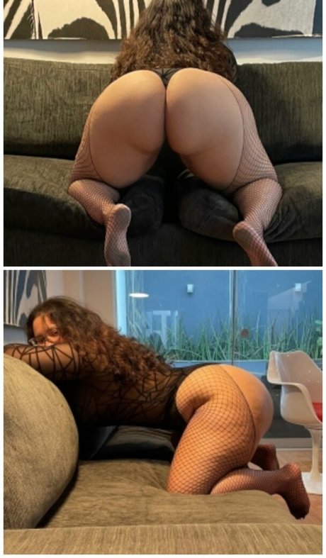 Naakte gelekte OnlyFans-foto van Morenita