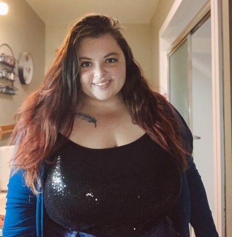 Naken lekkede OnlyFans-bilde av Ahitsnatalie