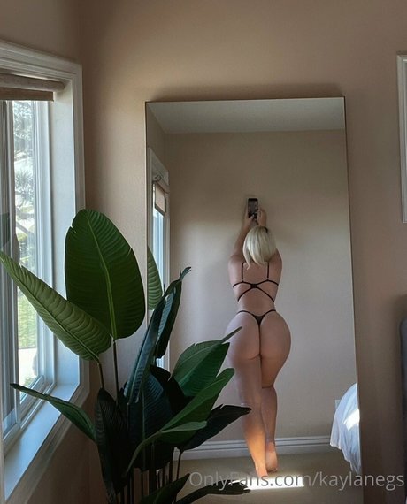 Naken läckt OnlyFans-bild av Kayla Negrino