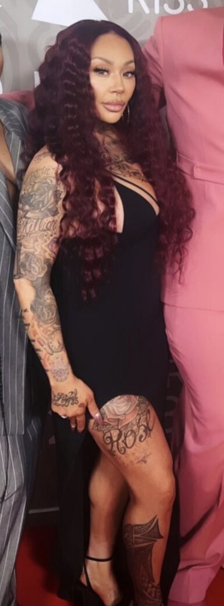 Naakte gelekte OnlyFans-foto van Mutya Buena
