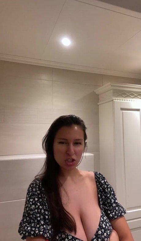 Nacktes geleaktes OnlyFans-Foto von Gulia
