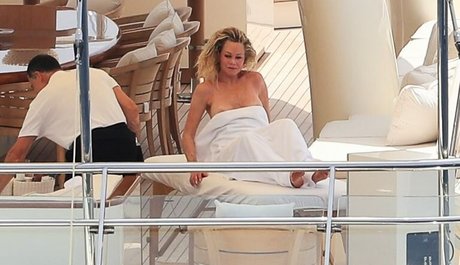 Nacktes geleaktes OnlyFans-Foto von Melanie Griffith