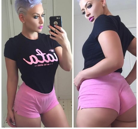 Eliza Bleu