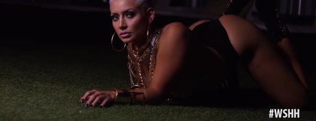 Eliza Bleu