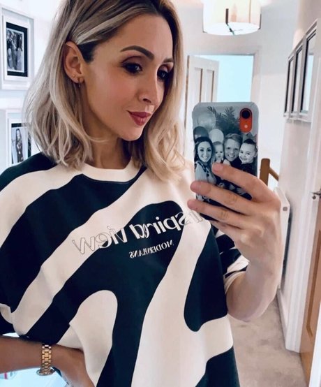 Alasti lekkinud OnlyFans-i pilt Lucyjo Hudson