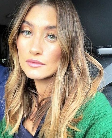 Naakte gelekte OnlyFans-foto van Emmerdales Charley Webb